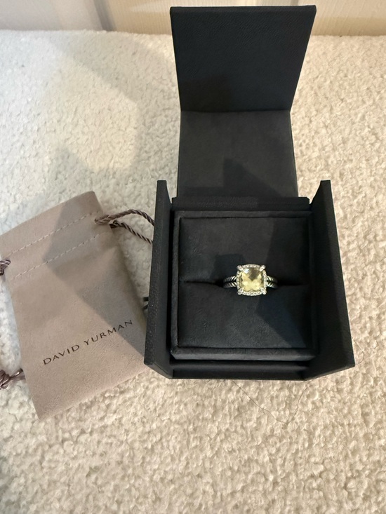 David Yurman Jewelry - Chatelaine Pave Bezel
Ring with Lemon Citrine and Diamonds, 9mm